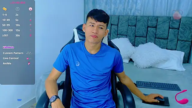 Snapshot of Nicolas_Torres_ chatting on October 21, 2025, 6:02 am Nicolas Torres online show from October 21, 2025, 6:02 am