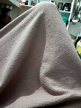 Snapshot of naveen_3222 chatting on November 10, 2025, 5:40 pm naveen 3222 online show from November 10, 2025, 5:40 pm