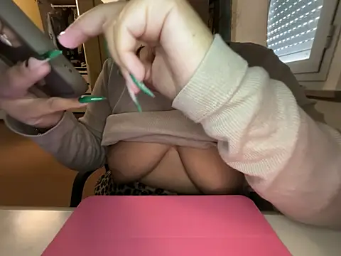 gatitalocahot online show from February 26, 2026, 8:58 am