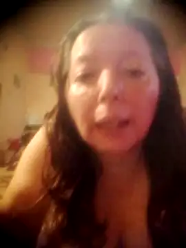 Snapshot of Mairi702 chatting on April 3, 2026, 7:20 pm Mairi702 online show from April 3, 2026, 7:20 pm