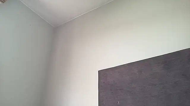 Snapshot of Kmiii21 chatting on April 15, 2026, 4:11 pm Kmiii21 online show from April 15, 2026, 4:11 pm