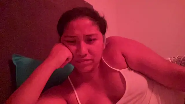 Snapshot of Kmiii21 chatting on February 16, 2026, 5:50 am Kmiii21 online show from February 16, 2026, 5:50 am