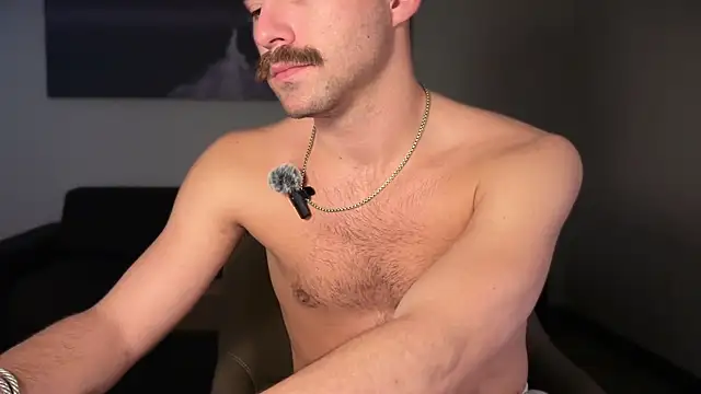 bobbyatx online show from December 2, 2025, 2:34 am