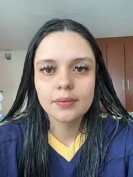 Snapshot of Selena_Roa chatting on May 7, 2026, 2:31 pm Selena Roa online show from May 7, 2026, 2:31 pm