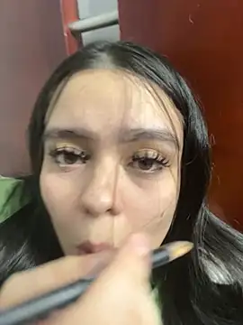 Snapshot of Selena_Roa chatting on April 13, 2026, 11:20 pm Selena Roa online show from April 13, 2026, 11:20 pm