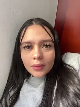 Snapshot of Selena_Roa chatting on April 14, 2026, 2:44 pm Selena Roa online show from April 14, 2026, 2:44 pm