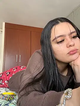 Snapshot of Selena_Roa chatting on April 22, 2026, 4:14 pm Selena Roa online show from April 22, 2026, 4:14 pm