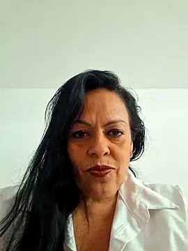 viviana-sexi online show from February 9, 2026, 9:02 pm