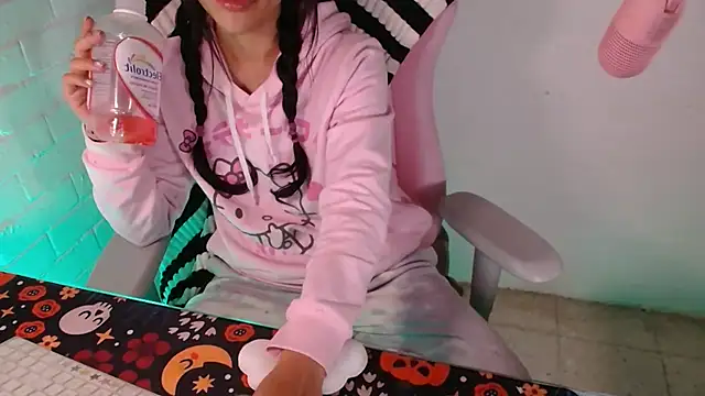 Snapshot of kaithra chatting on November 25, 2025, 12:22 am kaithra online show from November 25, 2025, 12:22 am