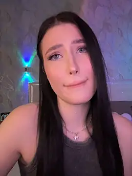 Snapshot of KailyBell chatting on November 5, 2025, 7:06 pm KailyBell online show from November 5, 2025, 7:06 pm