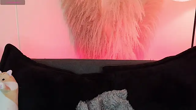 Snapshot of mia_roux1 chatting on August 2, 2026, 8:39 pm mia roux1 online show from August 2, 2026, 8:39 pm