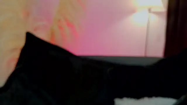 mia roux1 online show from January 7, 2026, 10:59 pm