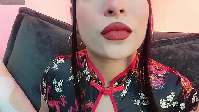 Snapshot of mia_roux1 chatting on August 1, 2026, 9:57 pm mia roux1 online show from August 1, 2026, 9:57 pm