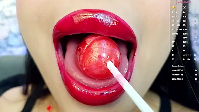 Snapshot of mia_roux1 chatting on November 16, 2025, 5:50 pm mia roux1 online show from November 16, 2025, 5:50 pm