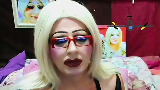 Snapshot of horni4luv chatting on April 17, 2026, 8:55 pm horni4luv online show from April 17, 2026, 8:55 pm