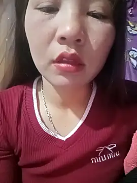 Snapshot of -Lanaa- chatting on November 29, 2025, 10:21 pm -Lanaa- online show from November 29, 2025, 10:21 pm