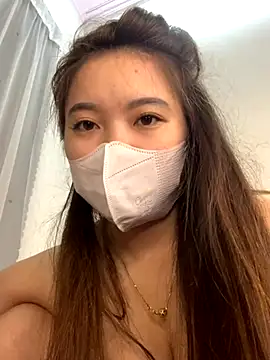 Snapshot of helo-kitty chatting on November 18, 2025, 3:15 pm helo-kitty online show from November 18, 2025, 3:15 pm