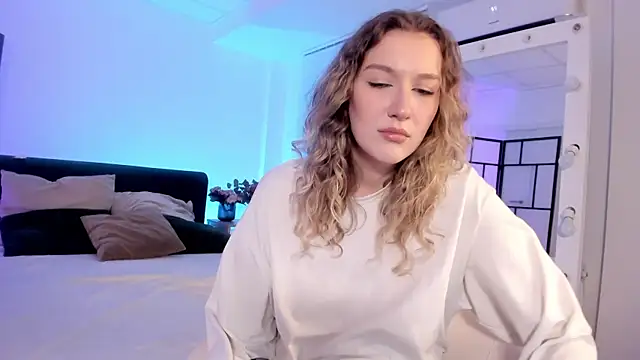 Snapshot of Synrix chatting on October 27, 2025, 7:31 am Synrix online show from October 27, 2025, 7:31 am