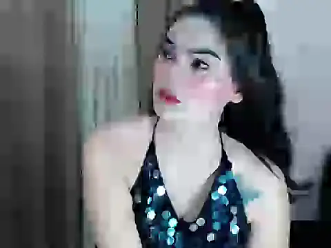 Snapshot of Felicity_lux chatting on July 6, 2026, 4:19 am Felicity lux online show from July 6, 2026, 4:19 am