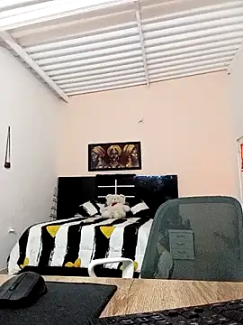 Snapshot of Grreichellsecret_ chatting on October 29, 2025, 3:33 pm Grreichellsecret  online show from October 29, 2025, 3:33 pm