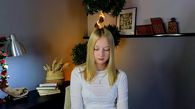 Snapshot of YungLyssy chatting on November 2, 2025, 3:00 am YungLyssy online show from November 2, 2025, 3:00 am