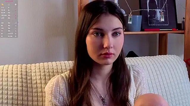 Snapshot of KateCahee chatting on February 21, 2026, 1:18 am KateCahee online show from February 21, 2026, 1:18 am