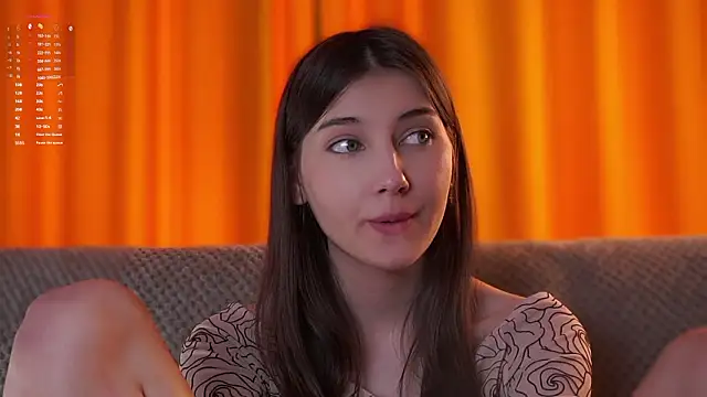 Snapshot of KateCahee chatting on March 16, 2026, 5:44 am KateCahee online show from March 16, 2026, 5:44 am