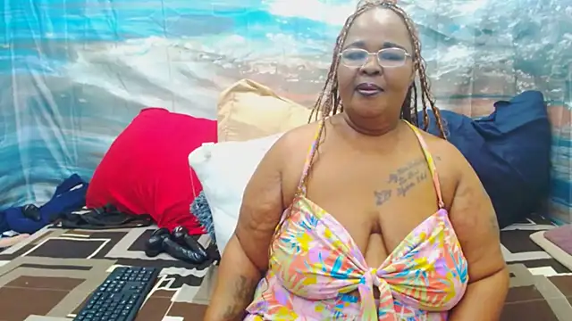 Snapshot of MatureMilfxxx chatting on June 8, 2026, 5:08 am MatureMilfxxx online show from June 8, 2026, 5:08 am