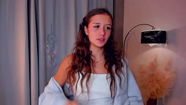 KeshaRachi online show from November 5, 2025, 1:09 am