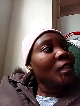 blackbeautyxx92 online show from November 17, 2025, 11:25 am