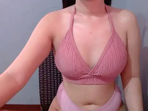 Snapshot of Skinny_Jean18xxx chatting on July 9, 2026, 12:00 am Skinny Jean18xxx online show from July 9, 2026, 12:00 am