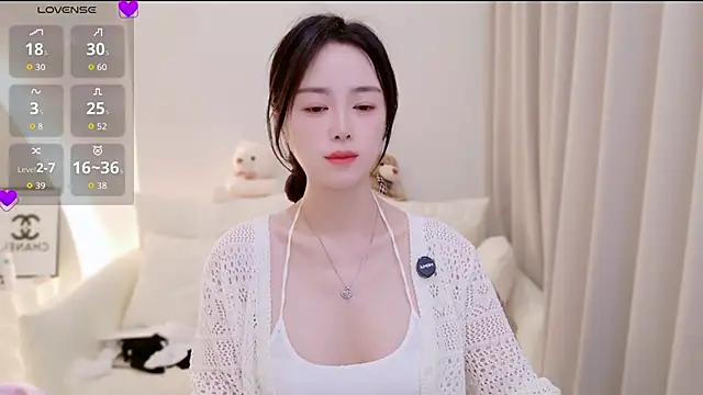 Snapshot of Xiaotaimei_666 chatting on May 11, 2026, 8:27 am Xiaotaimei 666 online show from May 11, 2026, 8:27 am