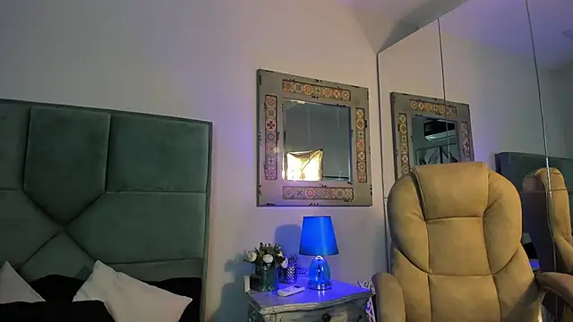 Snapshot of Mr_Strike chatting on November 27, 2025, 3:18 am Mr Strike online show from November 27, 2025, 3:18 am