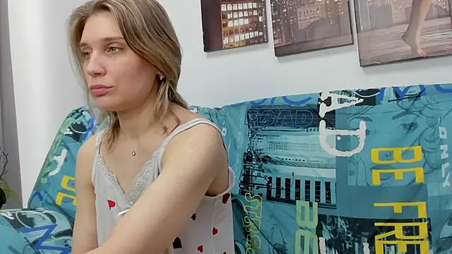 Snapshot of Tenderly_Sophie chatting on February 16, 2026, 1:26 am Tenderly Sophie online show from February 16, 2026, 1:26 am