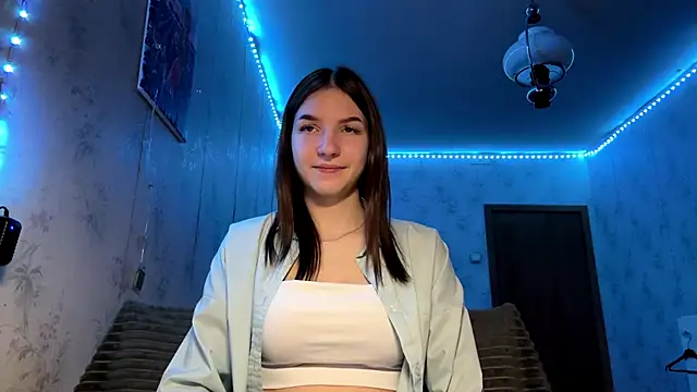 Beauty miIa online show from November 4, 2025, 3:16 pm