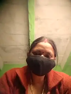 QRESABABY online show from November 8, 2025, 11:14 am