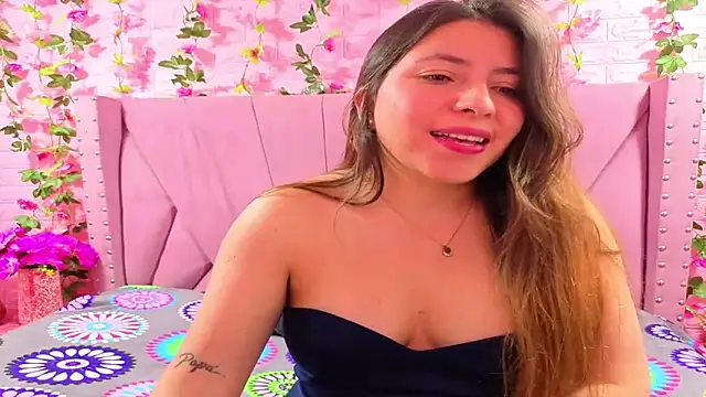 Snapshot of Alyy_Brown chatting on November 29, 2025, 2:12 am Alyy Brown online show from November 29, 2025, 2:12 am