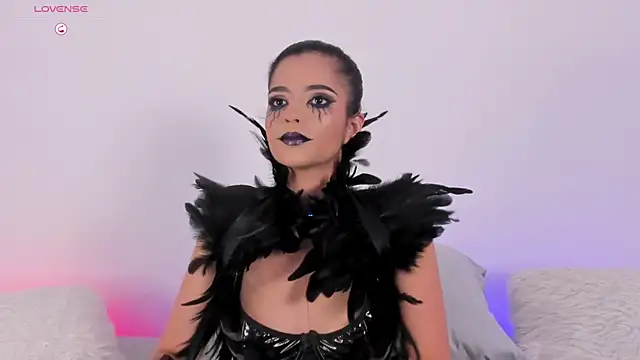 Snapshot of Sophie_Duarte chatting on October 31, 2025, 11:22 pm Sophie Duarte online show from October 31, 2025, 11:22 pm