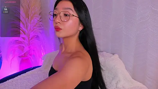 Snapshot of sydney_miller_ chatting on July 15, 2026, 1:34 am sydney miller online show from July 15, 2026, 1:34 am