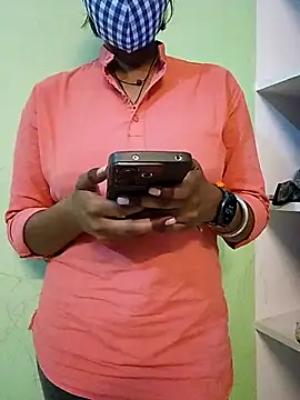 Rinki hoty online show from October 25, 2025, 8:35 am