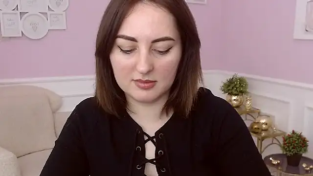 Snapshot of NoraSimons chatting on March 25, 2026, 6:24 am NoraSimons online show from March 25, 2026, 6:24 am