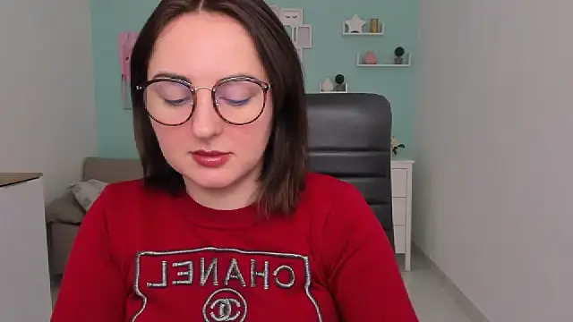 Snapshot of NoraSimons chatting on March 13, 2026, 5:34 am NoraSimons online show from March 13, 2026, 5:34 am