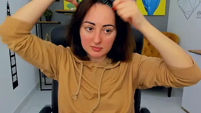 Snapshot of NoraSimons chatting on March 15, 2026, 6:42 am NoraSimons online show from March 15, 2026, 6:42 am