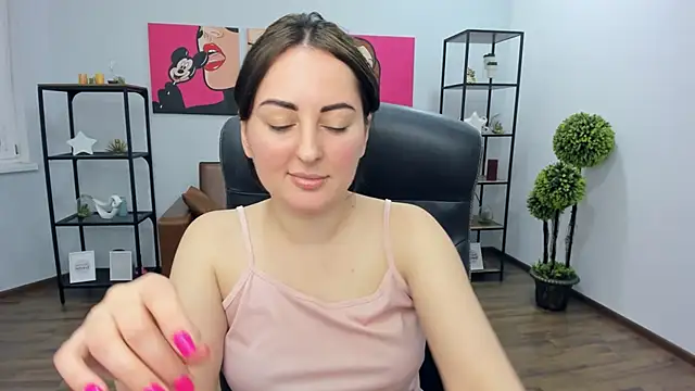 Snapshot of NoraSimons chatting on February 12, 2026, 4:07 pm NoraSimons online show from February 12, 2026, 4:07 pm