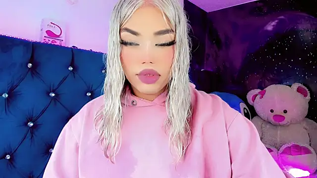 Alannys xHotx online show from March 10, 2026, 8:46 pm