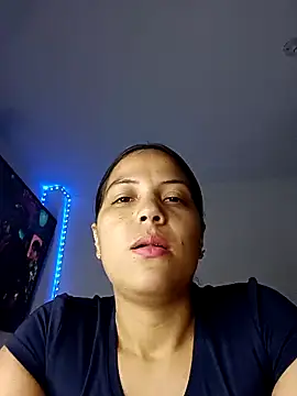 Snapshot of tattyHot95 chatting on November 6, 2025, 1:48 pm tattyHot95 online show from November 6, 2025, 1:48 pm