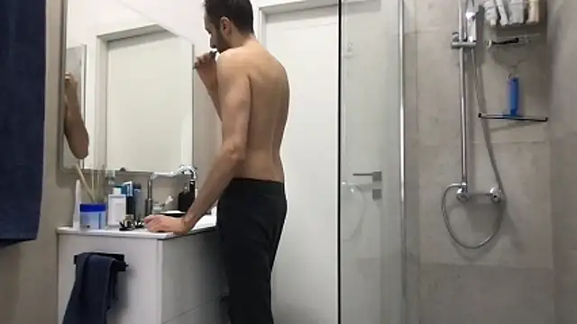 LukaShyGuy online show from November 24, 2025, 7:41 am