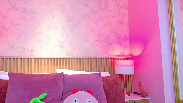 AdelineJhones online show from March 13, 2026, 2:33 pm