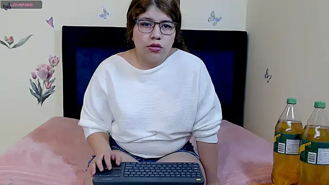 Snapshot of BRYXS1 chatting on June 19, 2026, 7:30 pm BRYXS1 online show from June 19, 2026, 7:30 pm