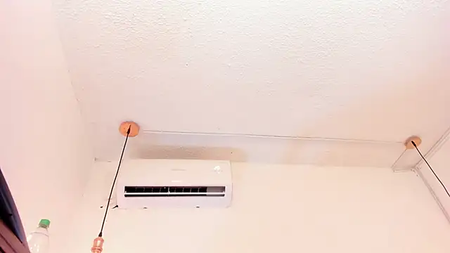 samantaawolf online show from March 11, 2026, 7:19 pm